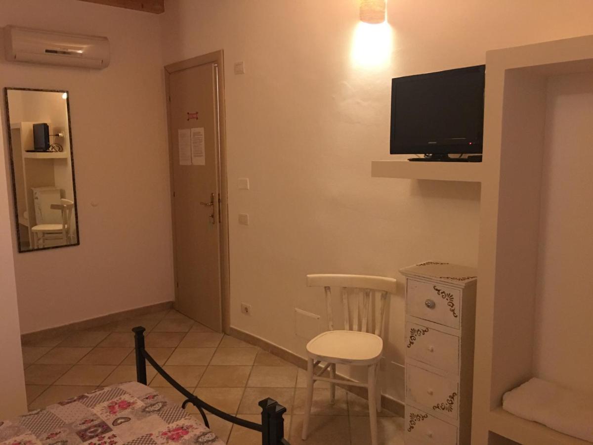 B&B Due Coste ポルト・コンテ エクステリア 写真